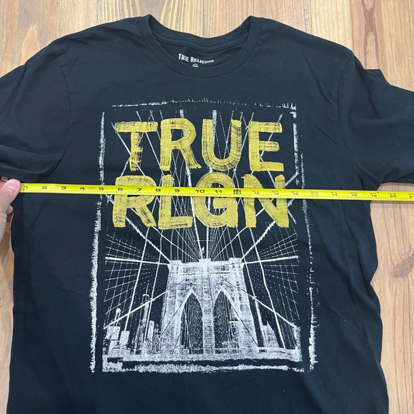 Men's True Religion Brooklyn Bridge Graphic T-Shirt Black Yellow Size S, 0027 B1 - Picture 3 of 5